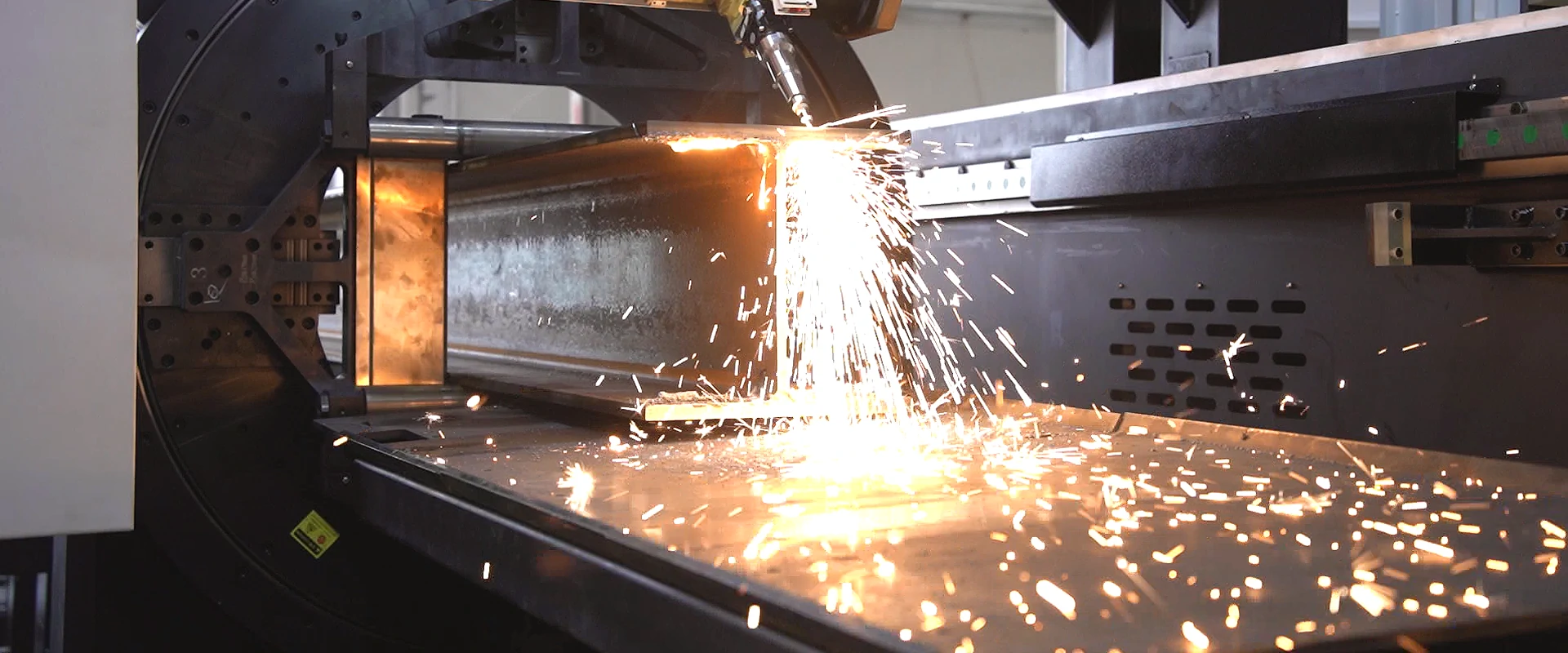 Aplicaciones de las máquinas de corte de tubos por láser.webp