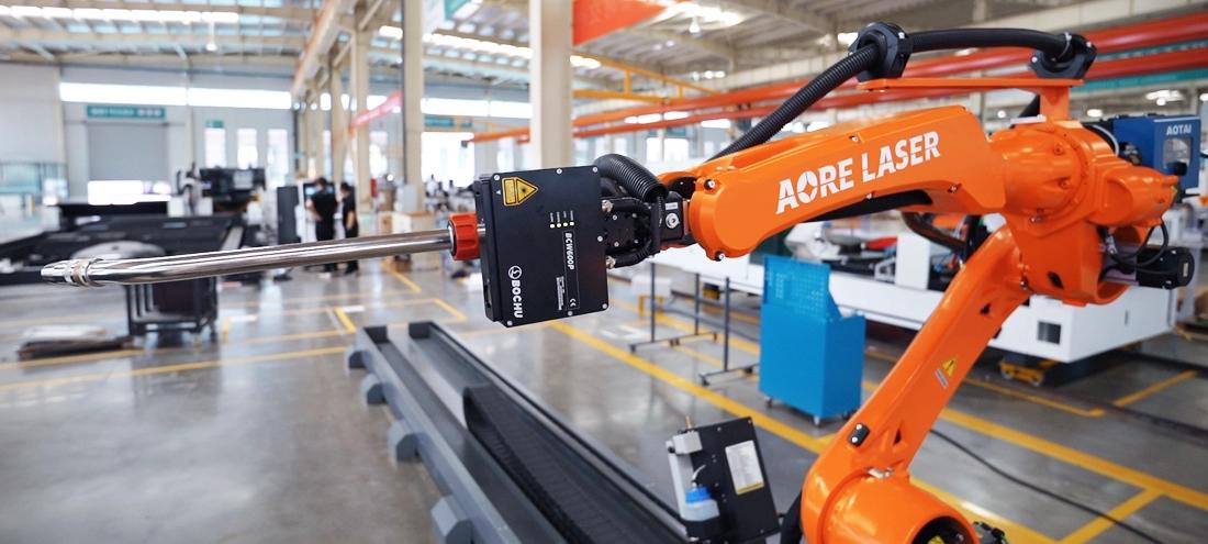 Robots de soldadura de rieles terrestres de 7 ejes (2).jpg